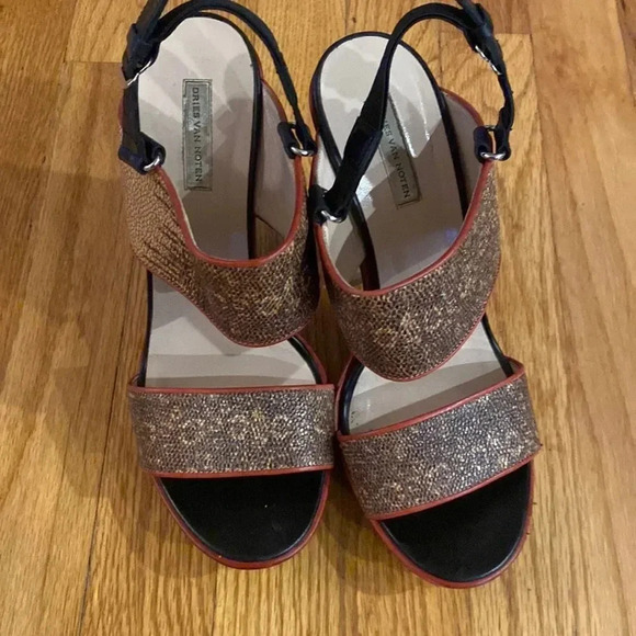 Dries Van Noten sz 39.5 textured leather heel good pre owned condition - Picture 5 of 7